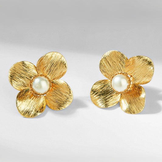 Daye Earrings